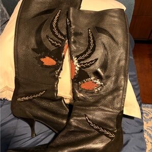 Fendi Black Boots with Cream Accent